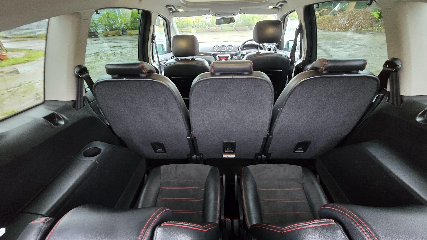 Used Ford S-Max 2011 for sale - 77454907: Photo 12