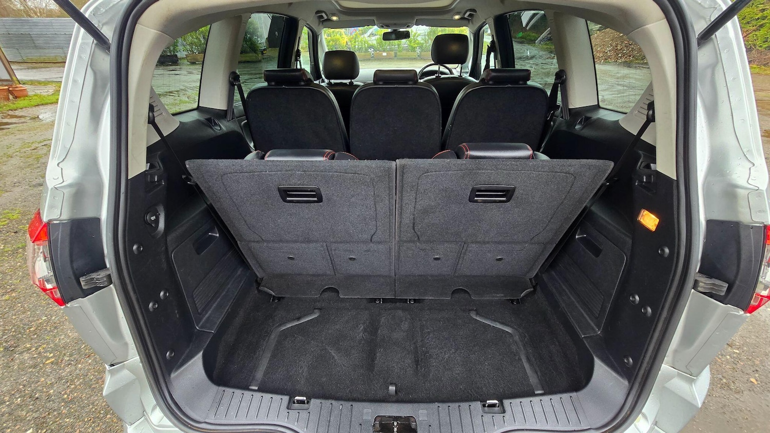 Used Ford S-Max 2011 for sale - 77454907: Photo 19