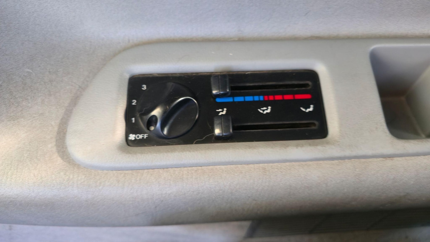 Used Mazda Bongo 2025 for sale - 77155771: Photo 24
