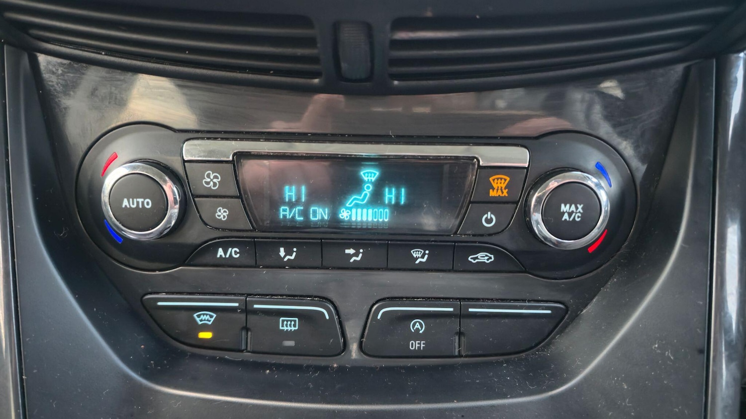 Used Ford Kuga 2016 for sale - 77163426: Photo 9