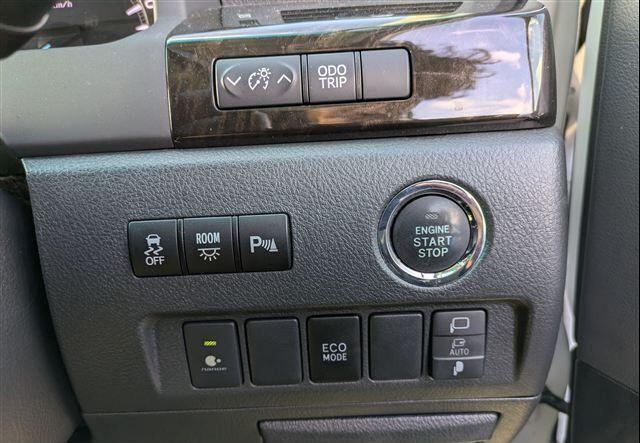 Used Toyota Vellfire for sale - 77163594: Photo 14