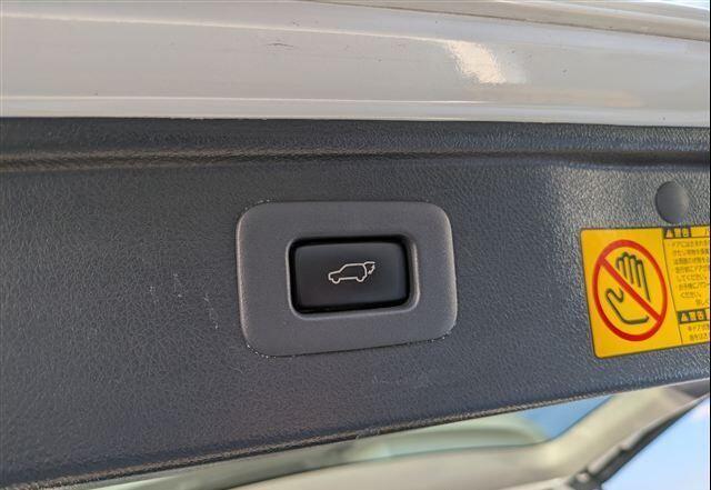 Used Toyota Vellfire for sale - 77163594: Photo 15