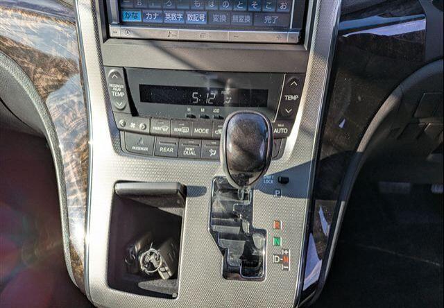 Used Toyota Vellfire for sale - 77163594: Photo 3