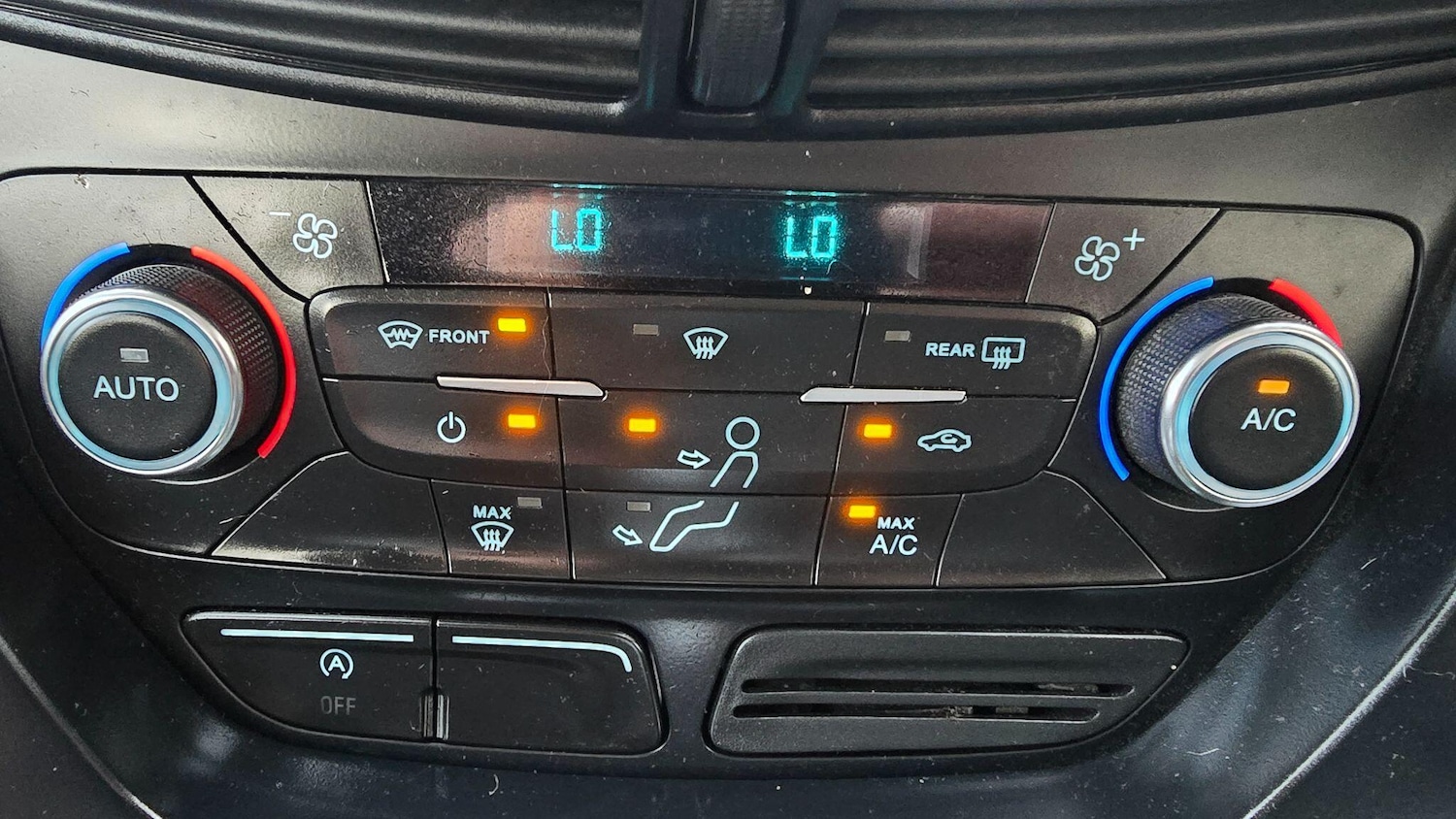 Used Ford Kuga 2017 for sale - 77163064: Photo 13