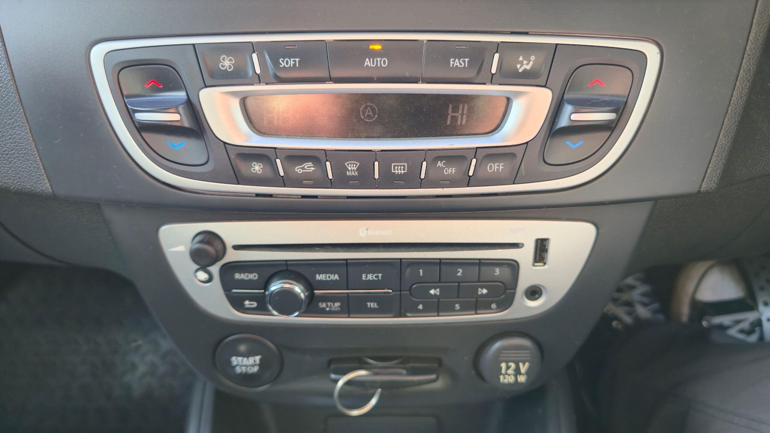 Used Renault Megane 2012 for sale - 77574990: Photo 21