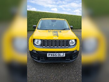 Used Jeep Renegade 2015 for sale - 77320355: Photo