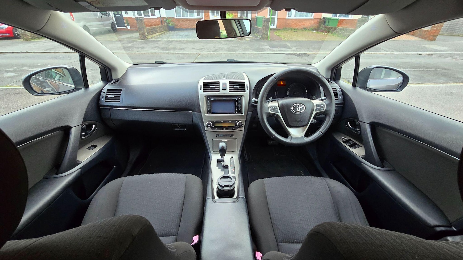 Used Toyota Avensis 2010 for sale - 77230140: Photo 10