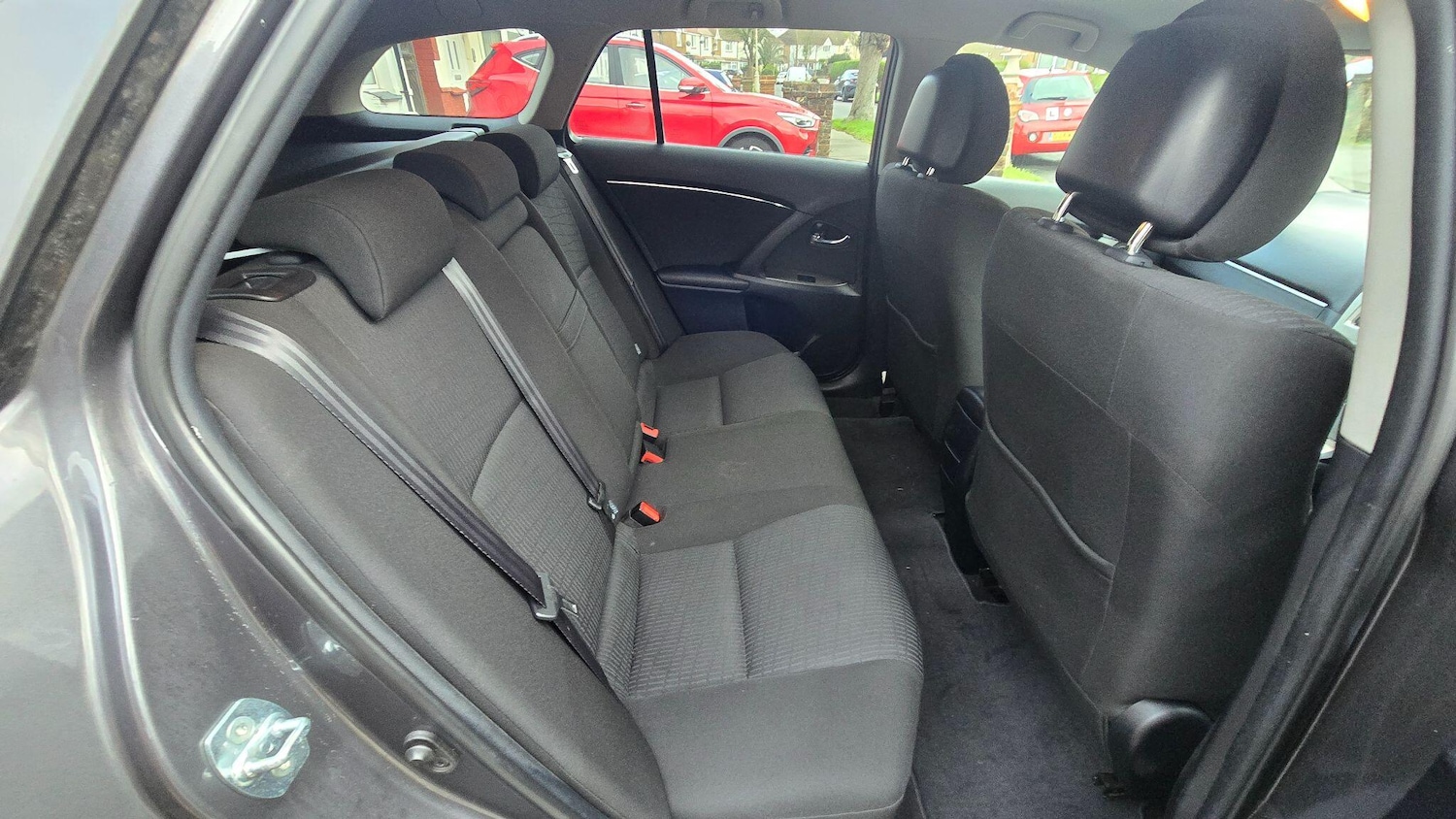 Used Toyota Avensis 2010 for sale - 77230140: Photo 12