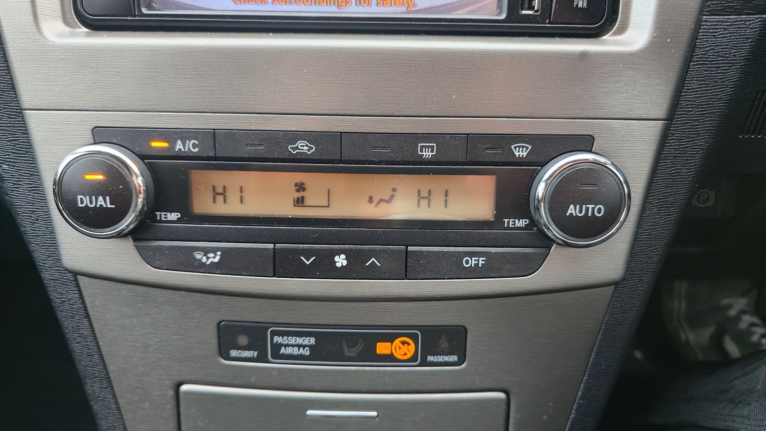 Used Toyota Avensis 2010 for sale - 77230140: Photo 13