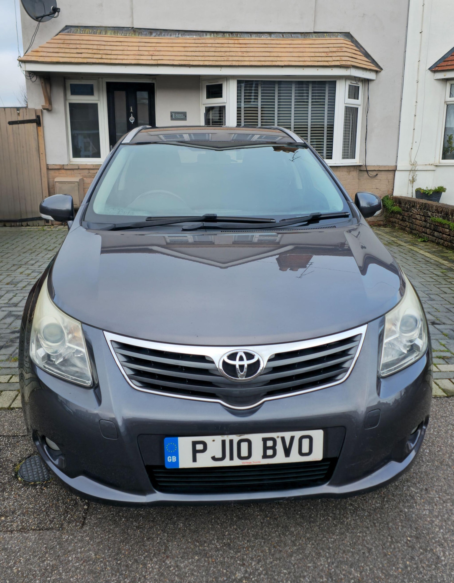 Used Toyota Avensis 2010 for sale - 77230140: Photo 2