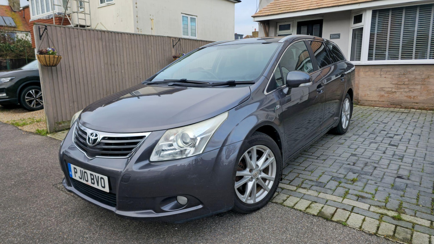 Used Toyota Avensis 2010 for sale - 77230140: Photo 3
