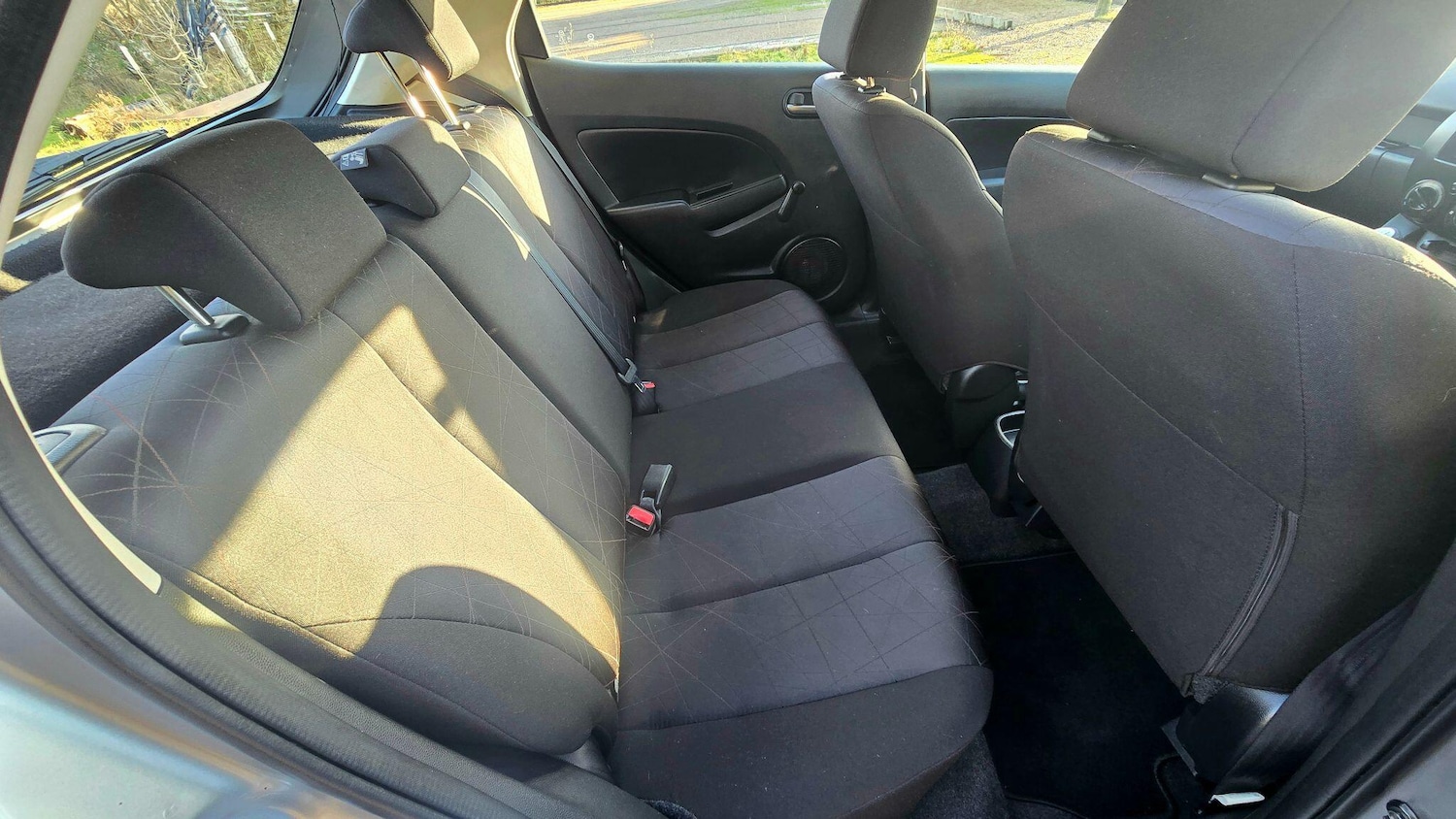 Used Mazda Mazda2 for sale - 77359118: Photo 12