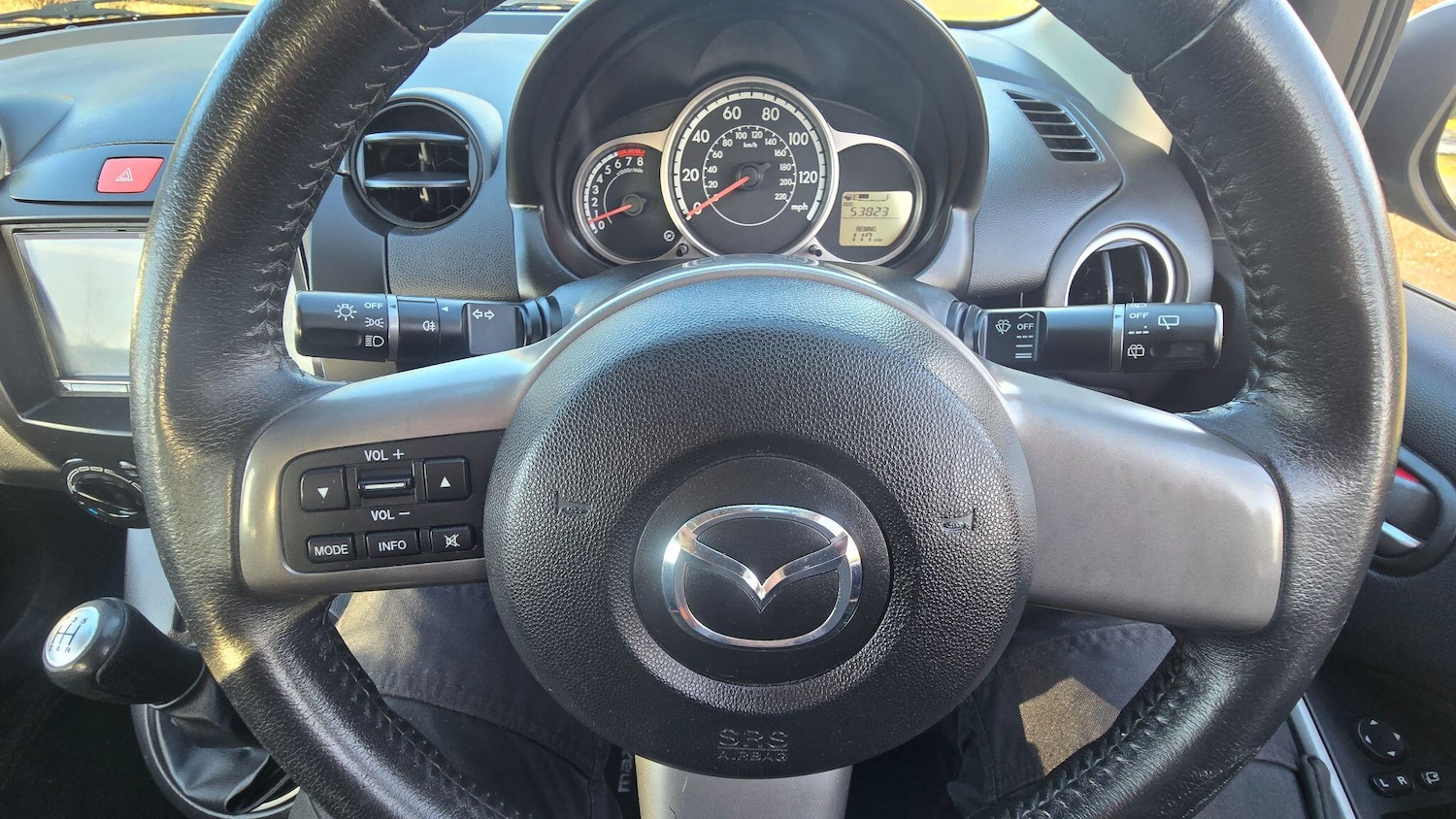 Used Mazda Mazda2 for sale - 77359118: Photo 27