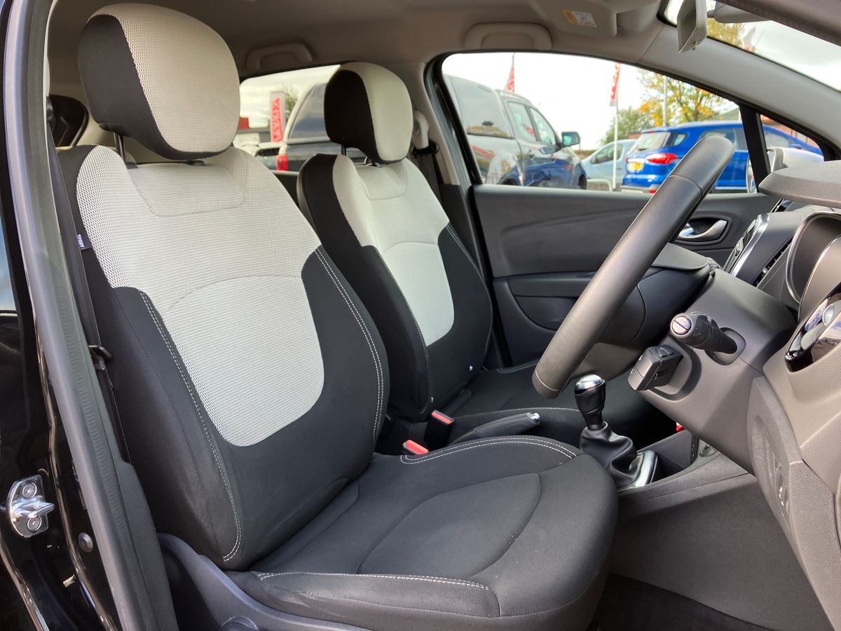 Used Renault Captur 2019 for sale - 76316622: Photo 32
