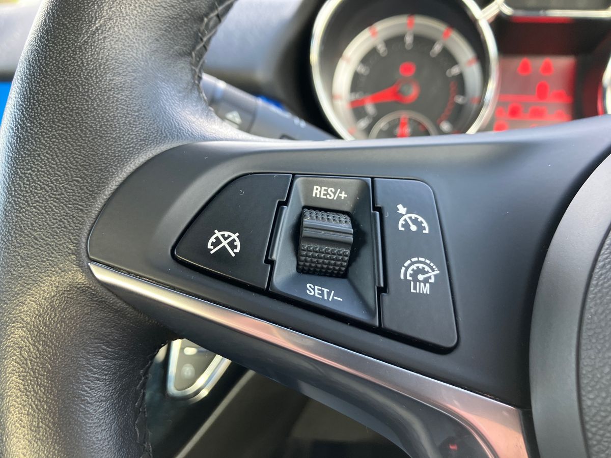 Used Vauxhall ADAM 2017 for sale - 76351912: Photo 16