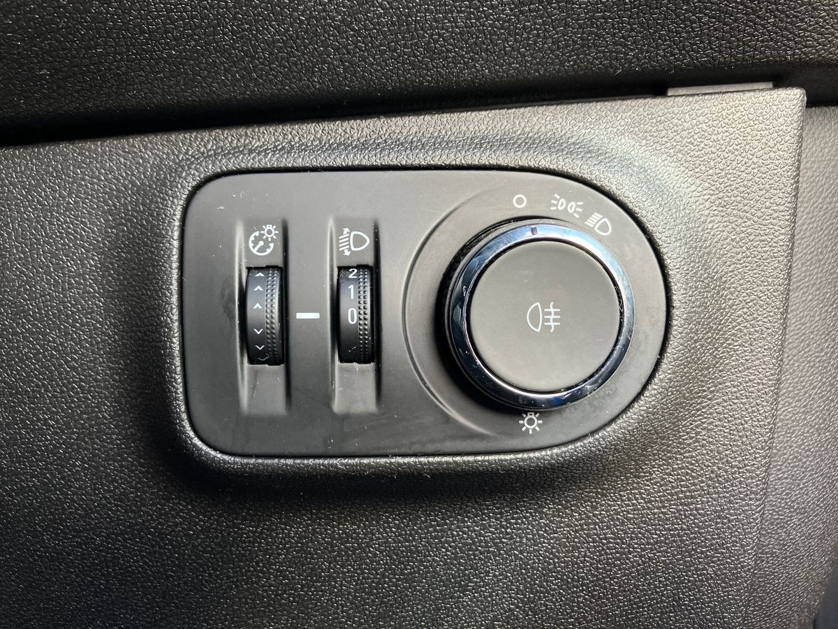 Used Vauxhall ADAM 2017 for sale - 76351912: Photo 32