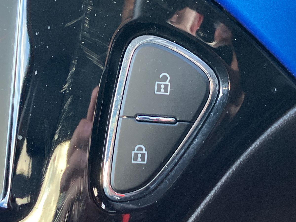 Used Vauxhall ADAM 2017 for sale - 76351912: Photo 43