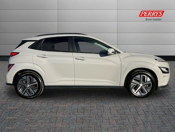 Used Hyundai KONA 2023 for sale - 76611949: Photo