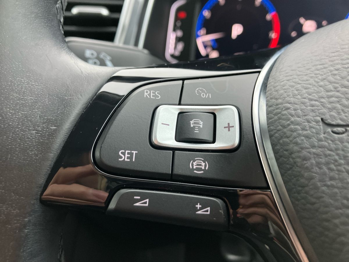 Used Volkswagen T-Roc 2021 for sale - 76736075: Photo 16