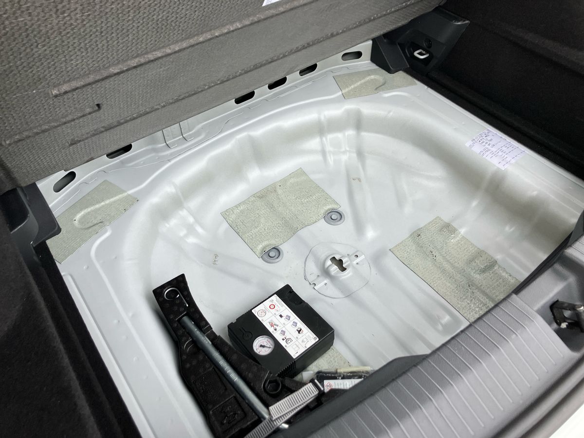 Used Volkswagen T-Roc 2021 for sale - 76736075: Photo 21