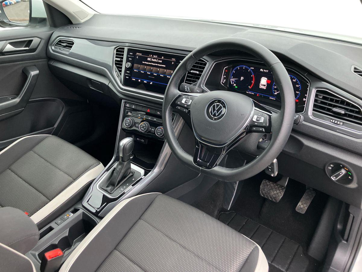 Used Volkswagen T-Roc 2021 for sale - 76736075: Photo 8