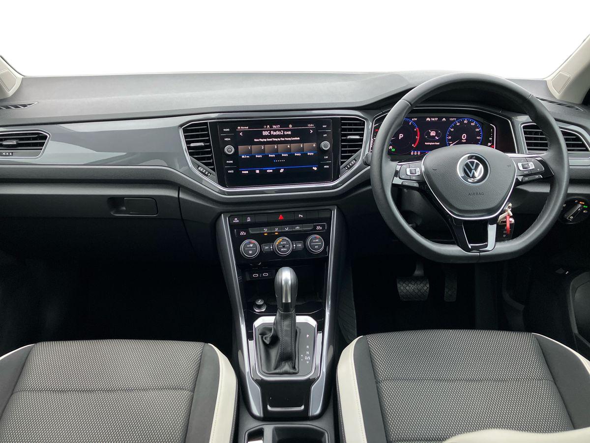 Used Volkswagen T-Roc 2021 for sale - 76736075: Photo 9