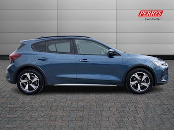 Used Ford Focus 2023 for sale - 75850611: Photo