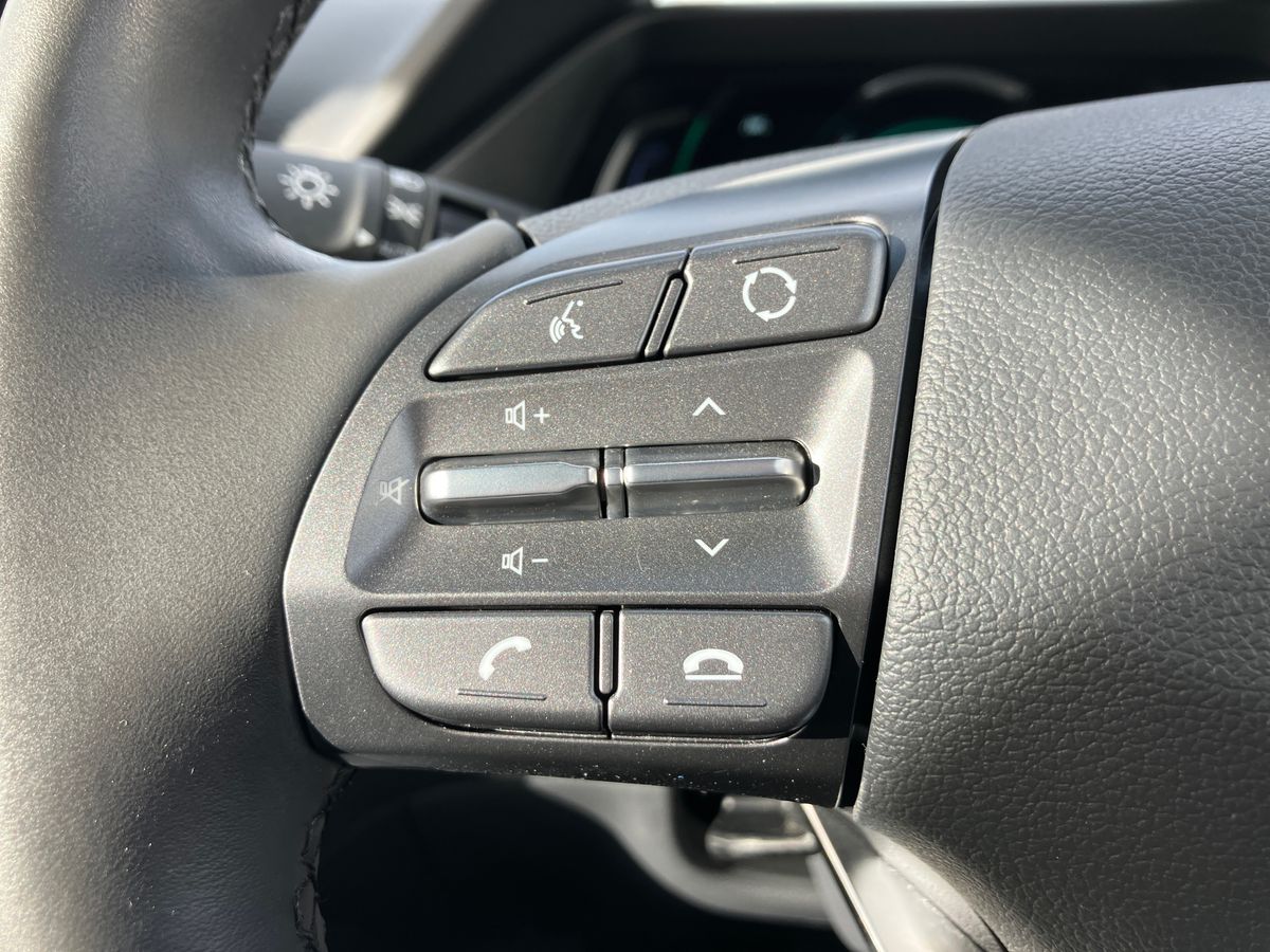 Used Hyundai IONIQ 2022 for sale - 76300451: Photo 16