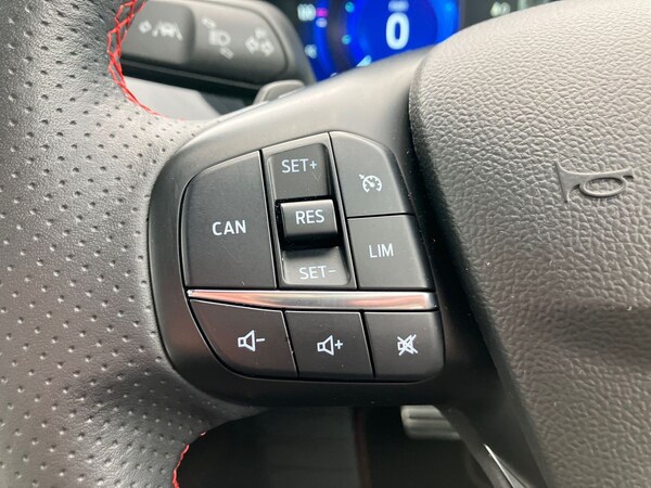 Used Ford Focus 2021 for sale - 76158351: Photo 19