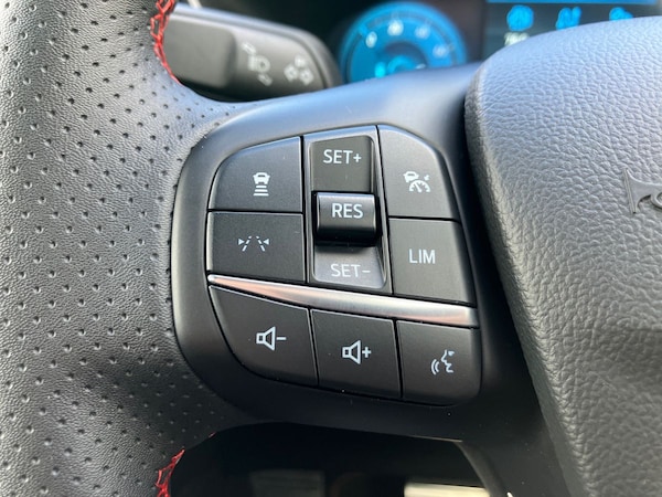 Used Ford Kuga 2025 for sale - 76264008: Photo 19