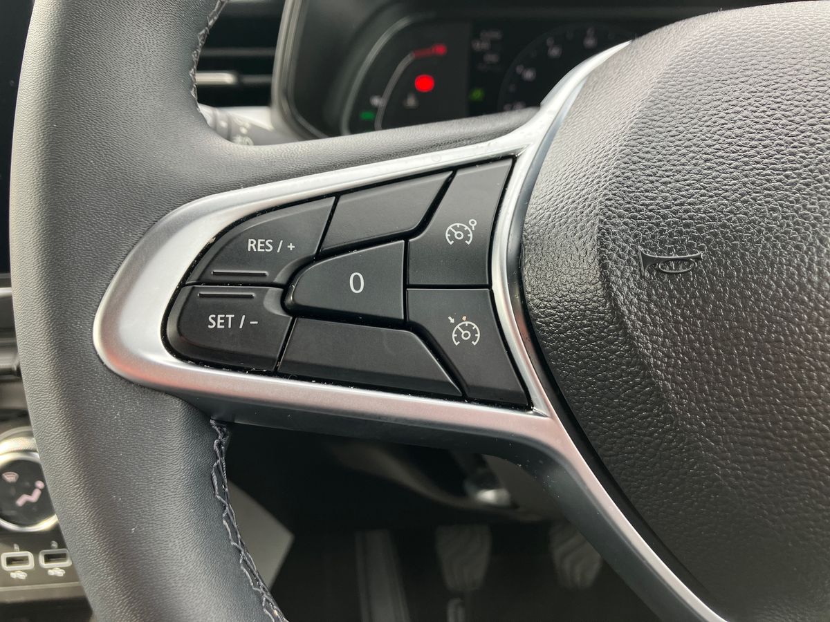 Used Renault Clio 2023 for sale - 76090397: Photo 19