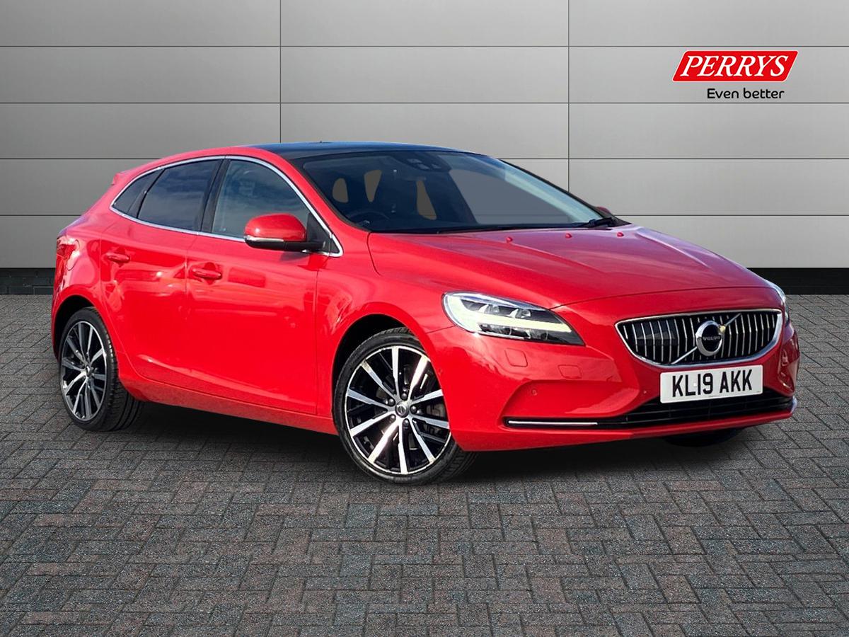 Used Volvo V40 2019 for sale - 76351860: Photo 1