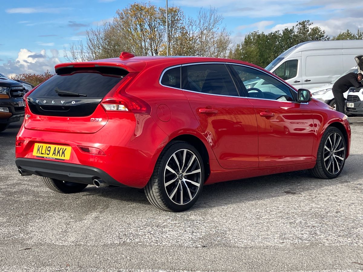 Used Volvo V40 2019 for sale - 76351860: Photo 22