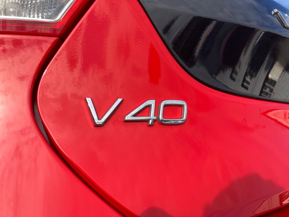 Used Volvo V40 2019 for sale - 76351860: Photo 28