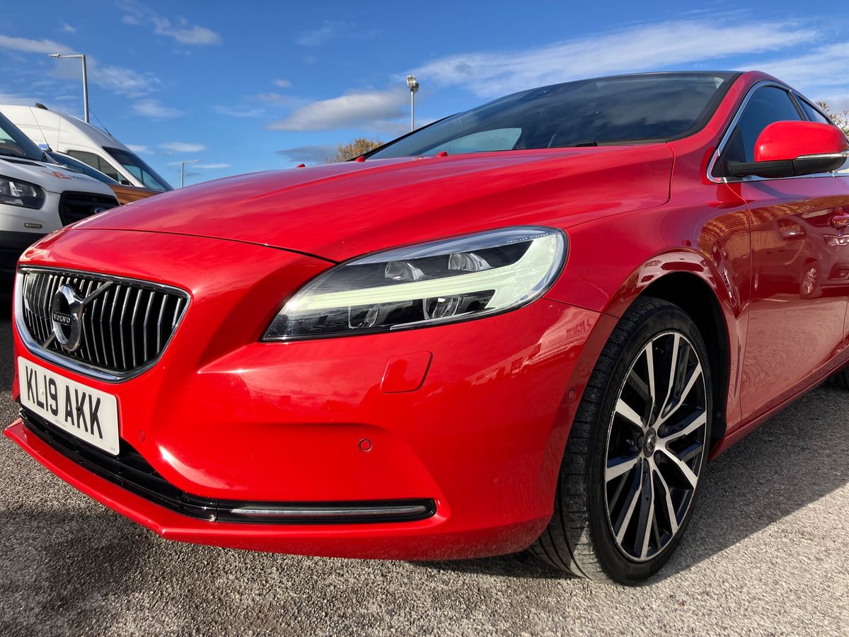 Used Volvo V40 2019 for sale - 76351860: Photo 32