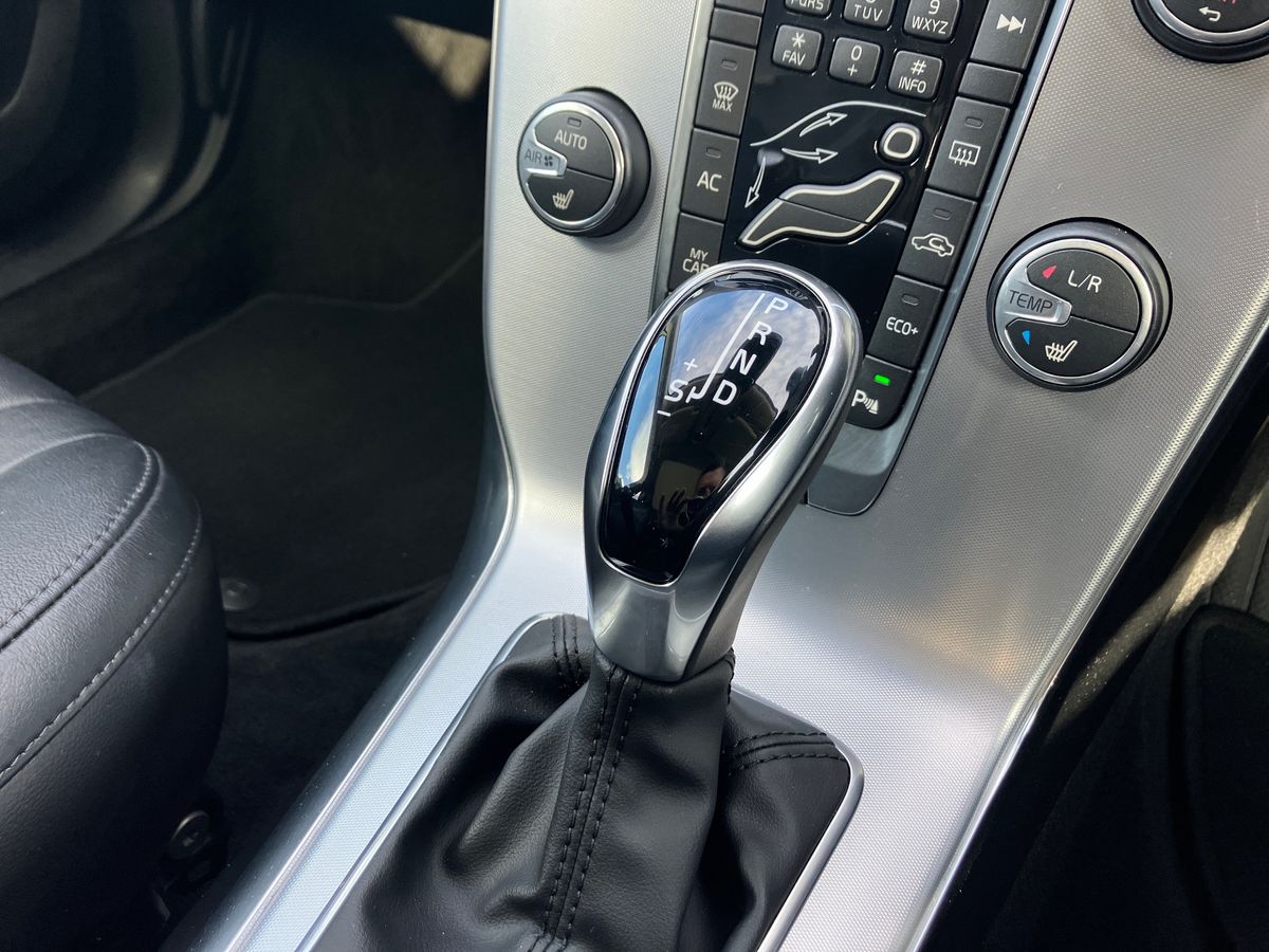 Used Volvo V40 2019 for sale - 76351860: Photo 48
