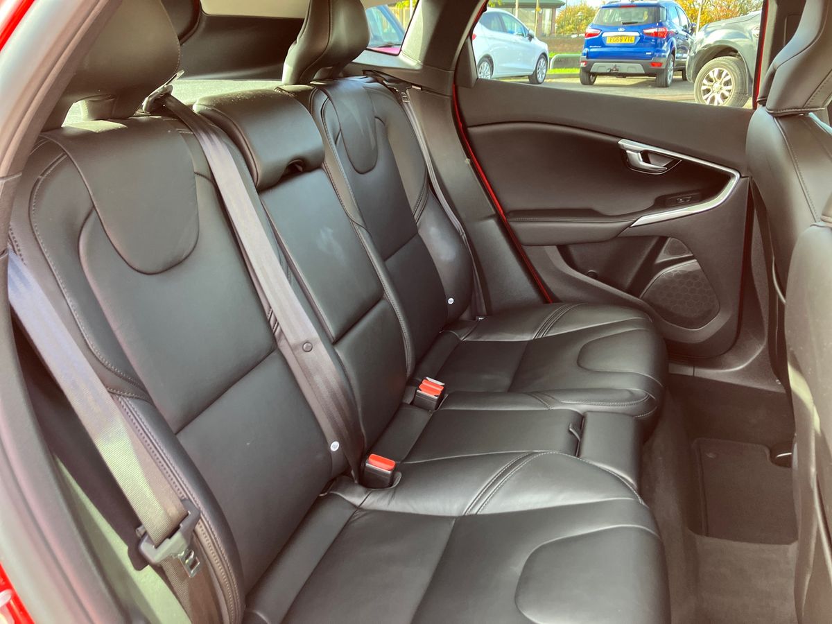 Used Volvo V40 2019 for sale - 76351860: Photo 53