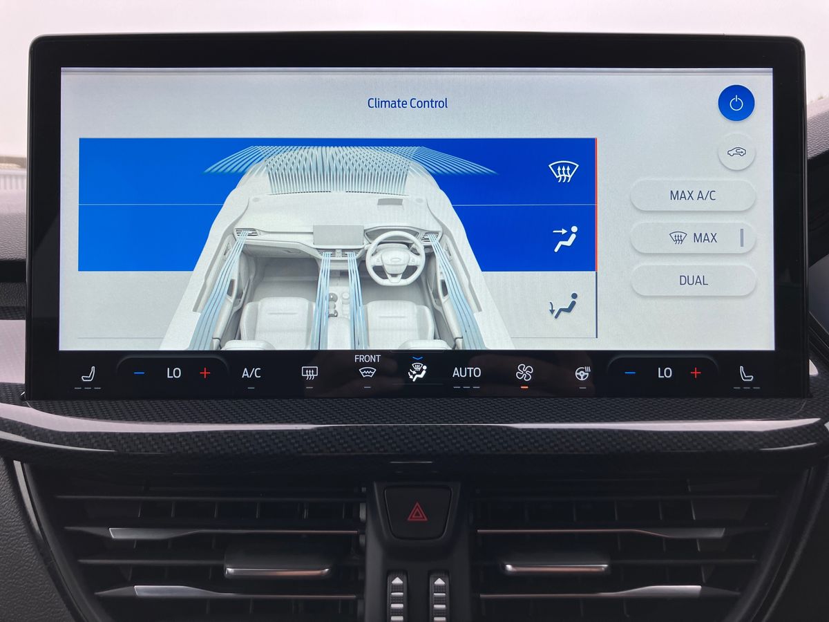 Used Ford Focus 2023 for sale - 76230609: Photo 12