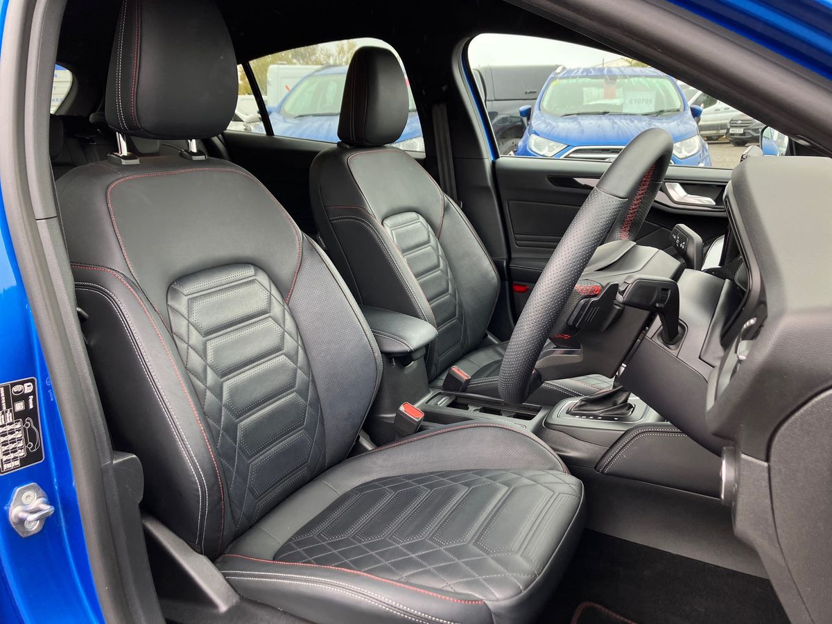 Used Ford Focus 2023 for sale - 76230609: Photo 31