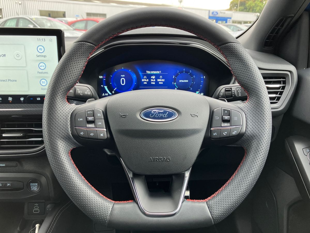 Used Ford Focus 2023 for sale - 76230609: Photo 33