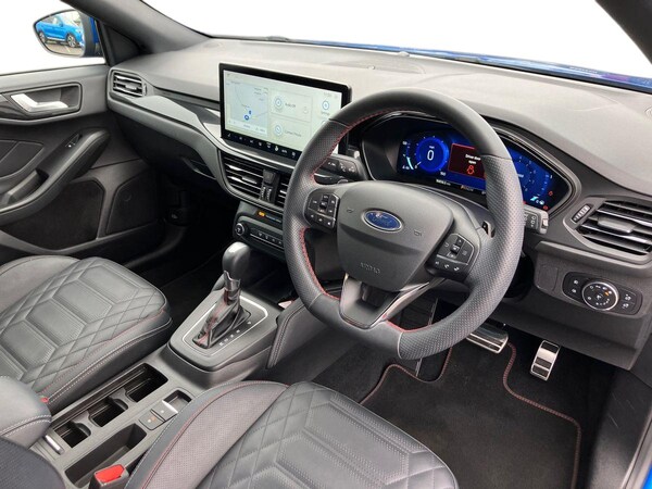 Used Ford Focus 2023 for sale - 76230609: Photo 9