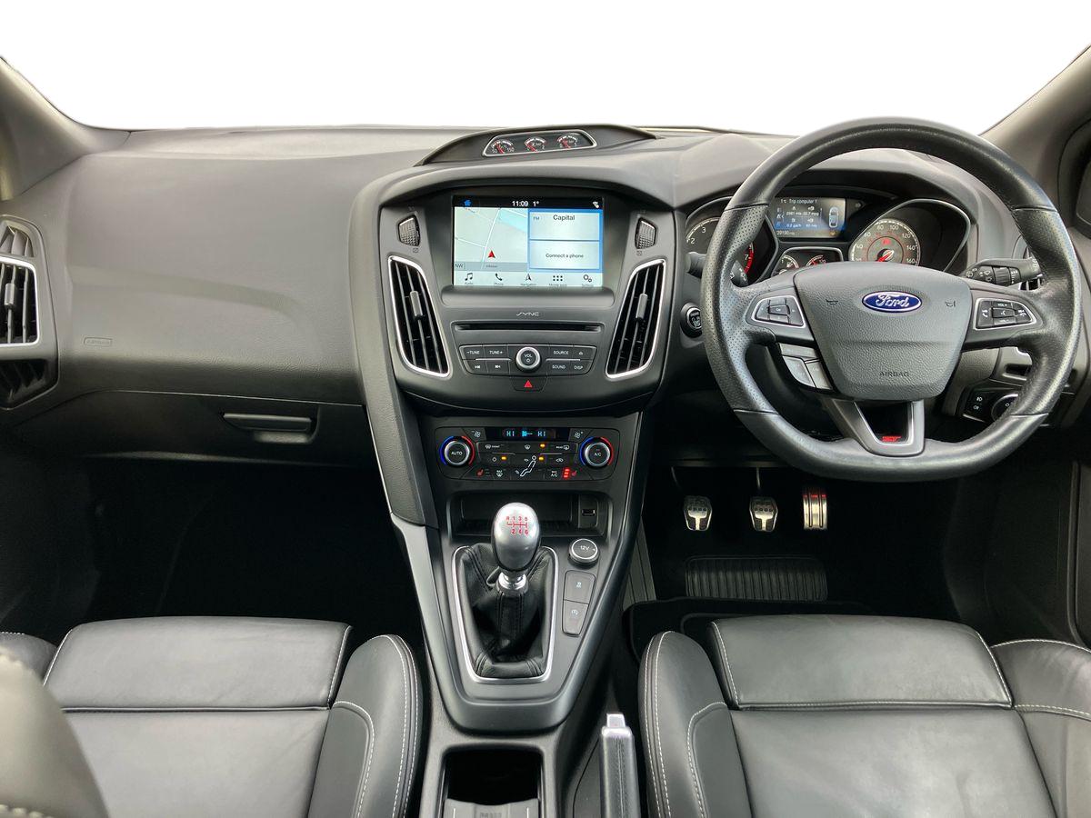 Used Ford Focus 2018 for sale - 76611947: Photo 9