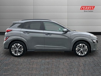 Used Hyundai KONA 2023 for sale - 76491138: Photo