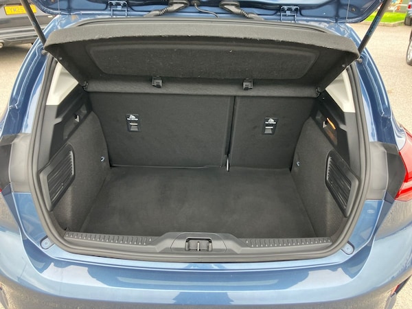 Used Ford Focus 2022 for sale - 76142260: Photo 23
