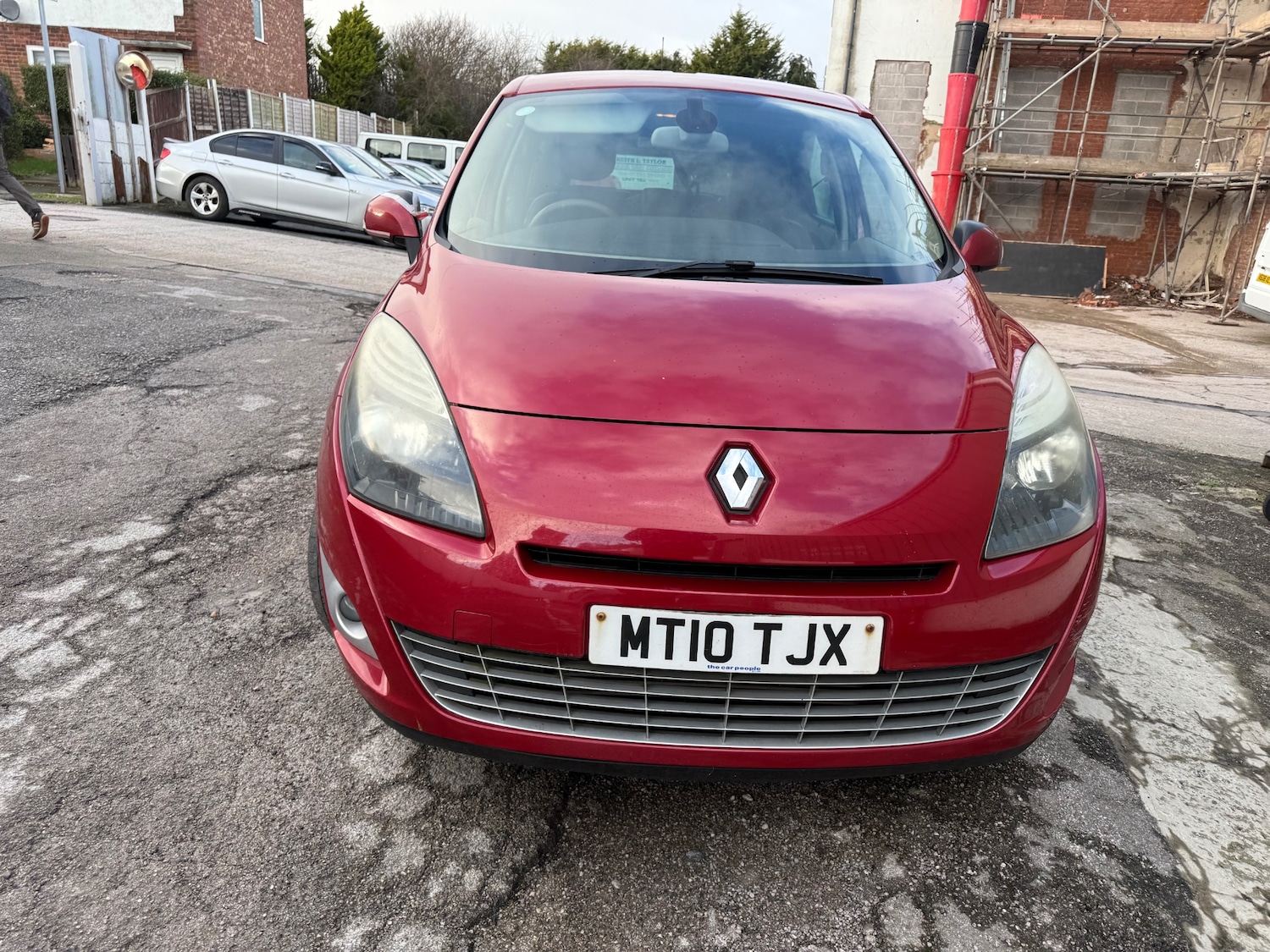 Used Renault Grand Scenic 2010 for sale - 77573162: Photo 2