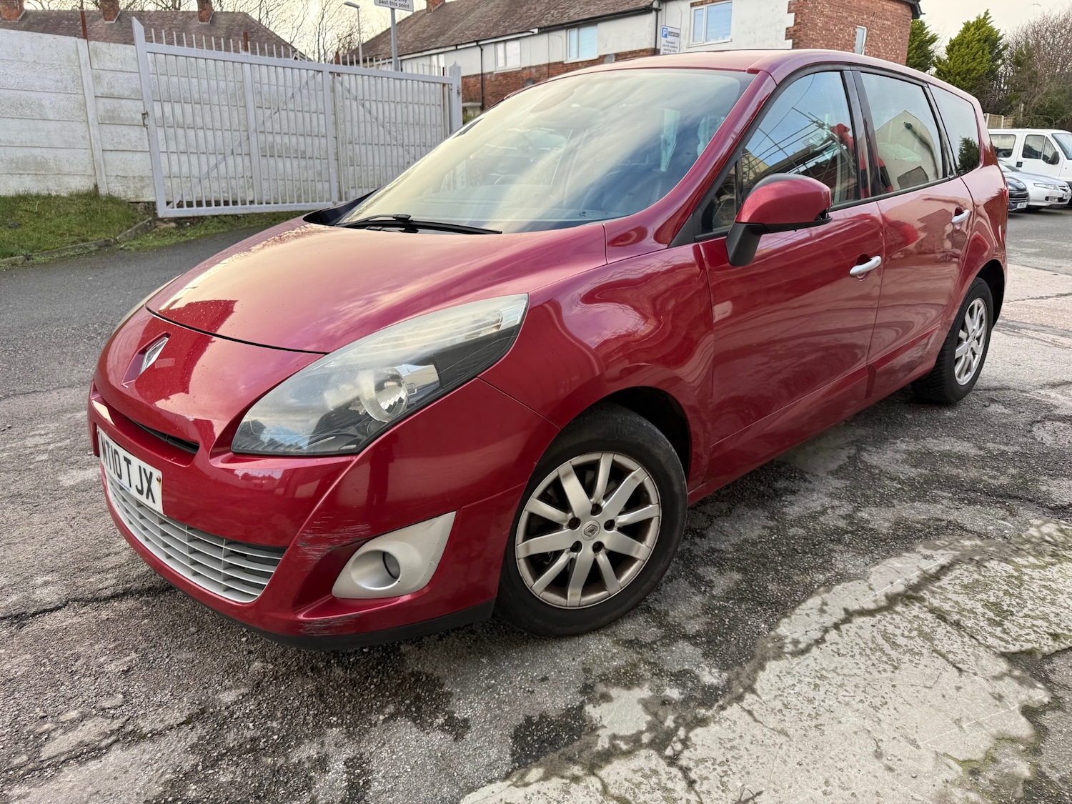 Used Renault Grand Scenic 2010 for sale - 77573162: Photo 5