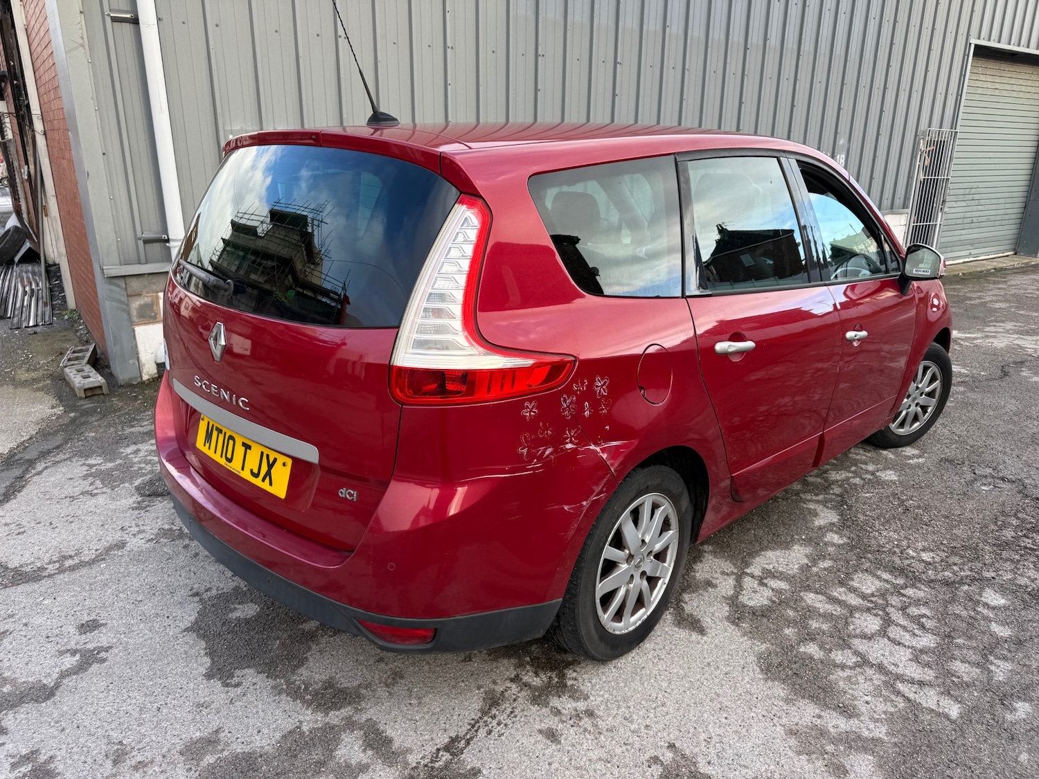 Used Renault Grand Scenic 2010 for sale - 77573162: Photo 6