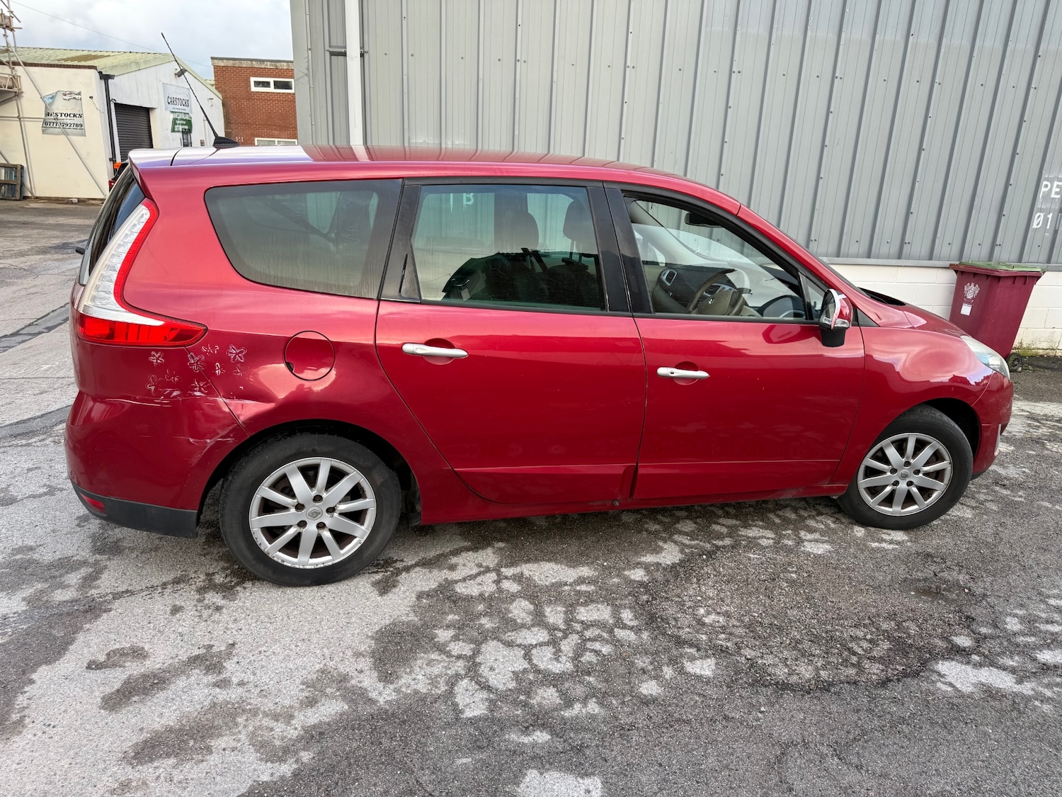 Used Renault Grand Scenic 2010 for sale - 77573162: Photo 7