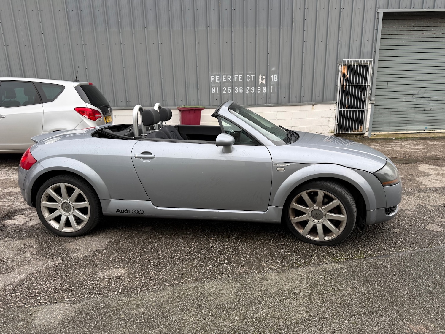 Used Audi TT 2003 for sale - 77689553: Photo 8