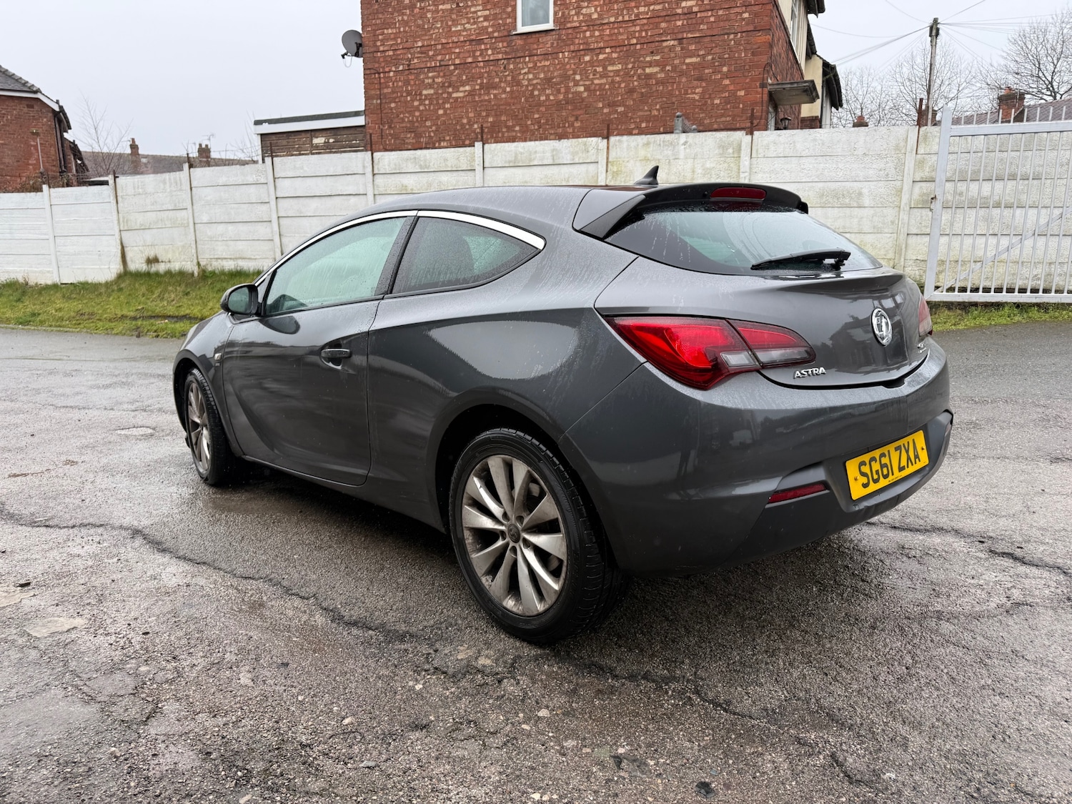 Used Vauxhall Astra GTC 2011 for sale - 77896577: Photo 5